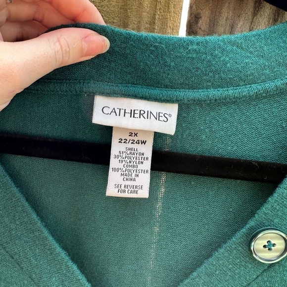 Catherine’s Green Mixed Media Faux Button Front Tunic Sweater Blouse - Picture 3 of 6